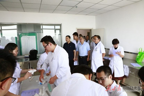 http://pic.gansudaily.com.cn/003/004/106/00300410680_4cce5089.jpg